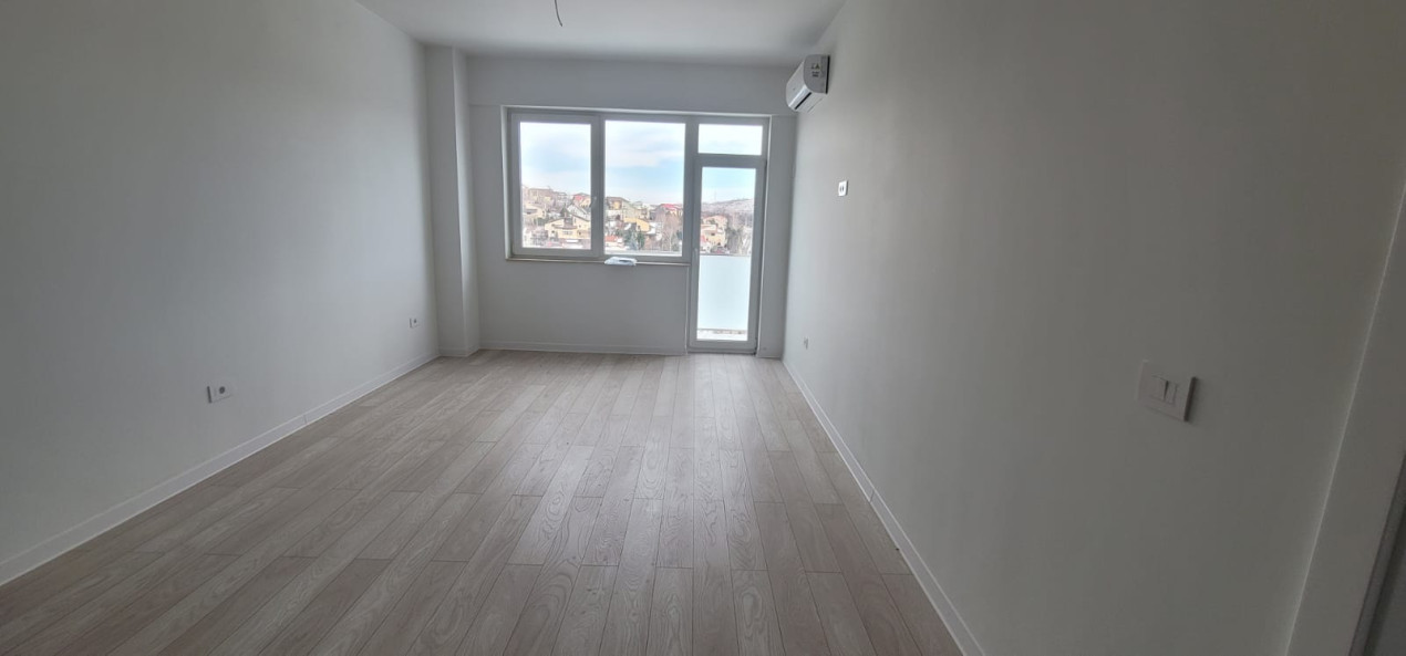 Comision 0% !!! Apartament 3 CD 105 mp Intabulat Lidl -  Bucium 