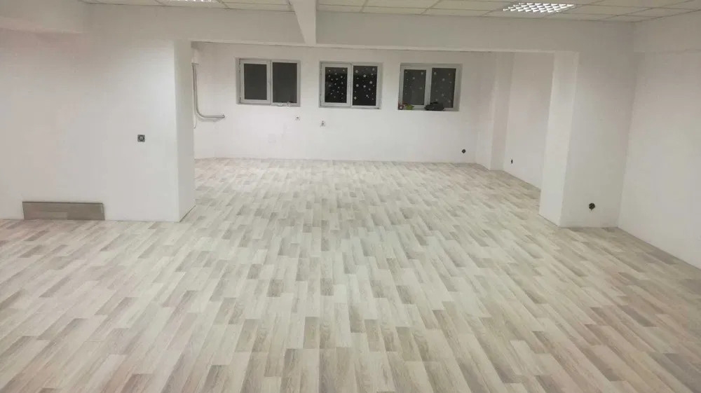 595mp Spatiu comercial prin destinatie, Arcu-Piata Unirii, 6000euro/luna